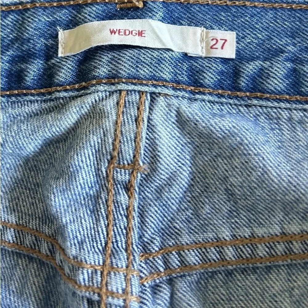 Levi’s Premium Wedgie Raw Hem Button Fly High Rise Straight Leg Jeans Size 27